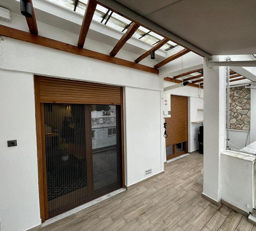 Luxury Townhouse Suite Лариса Екстериор снимка