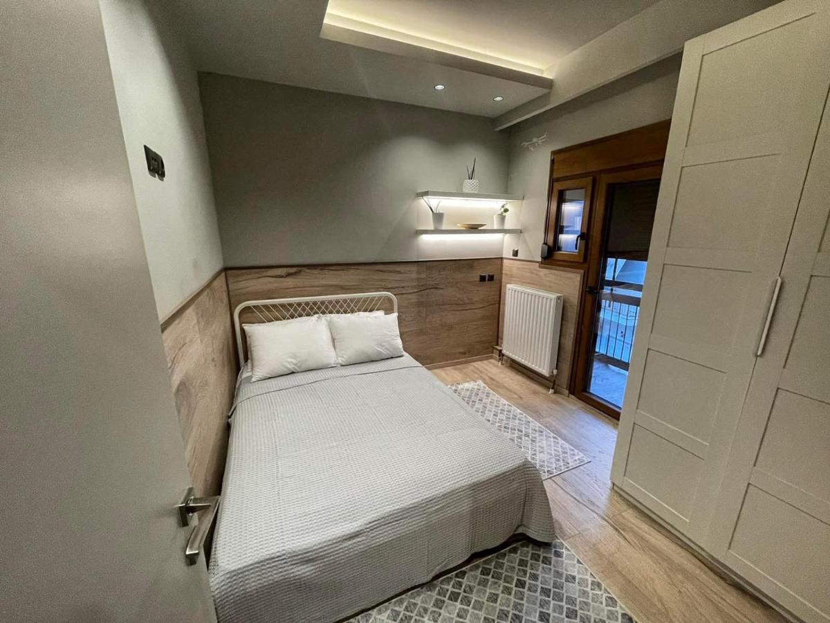 Luxury Townhouse Suite Лариса Екстериор снимка