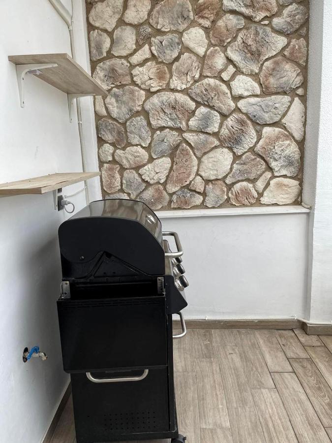 Luxury Townhouse Suite Лариса Екстериор снимка