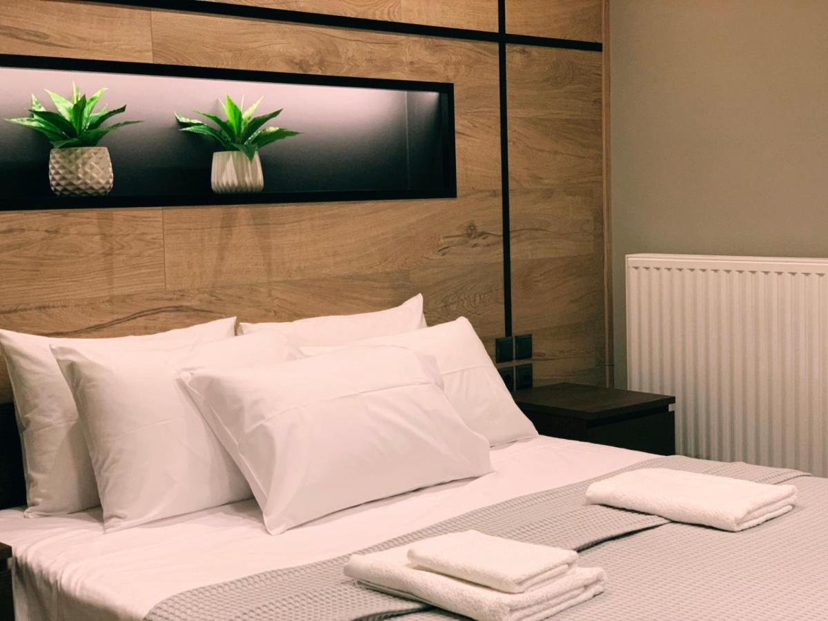 Luxury Townhouse Suite Лариса Екстериор снимка
