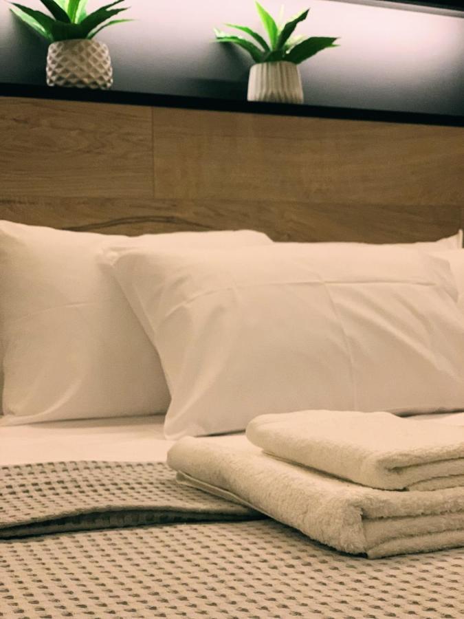 Luxury Townhouse Suite Лариса Екстериор снимка
