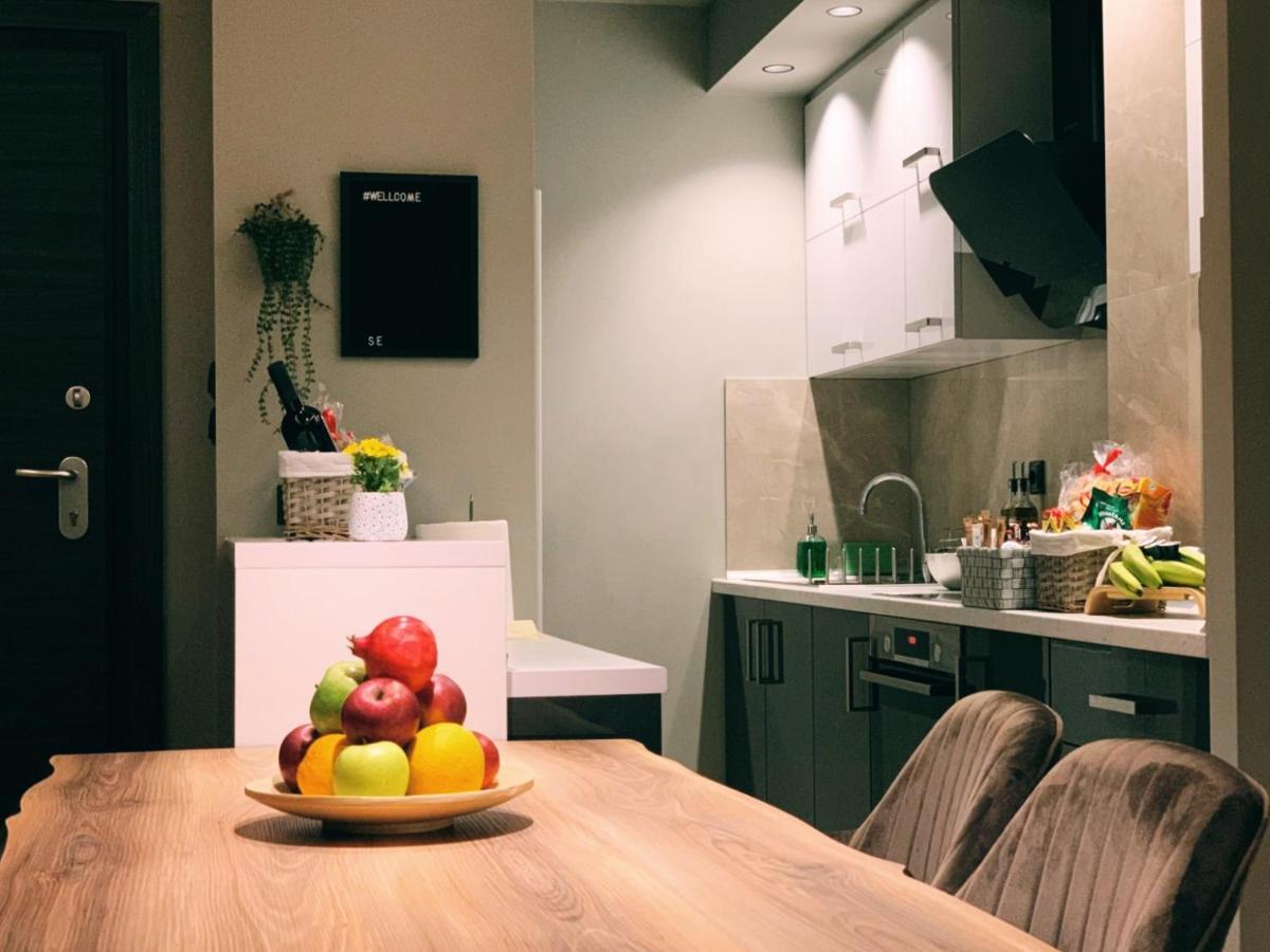 Luxury Townhouse Suite Лариса Екстериор снимка