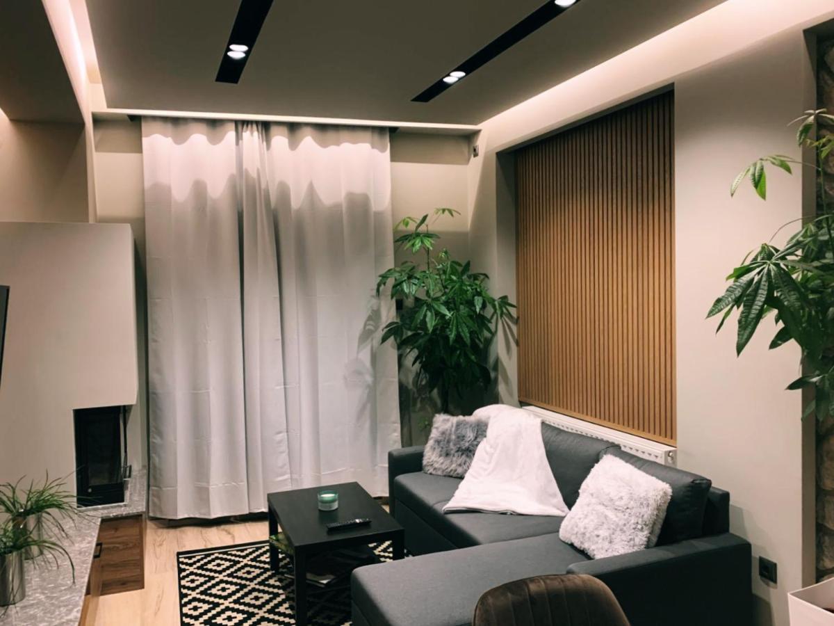 Luxury Townhouse Suite Лариса Екстериор снимка