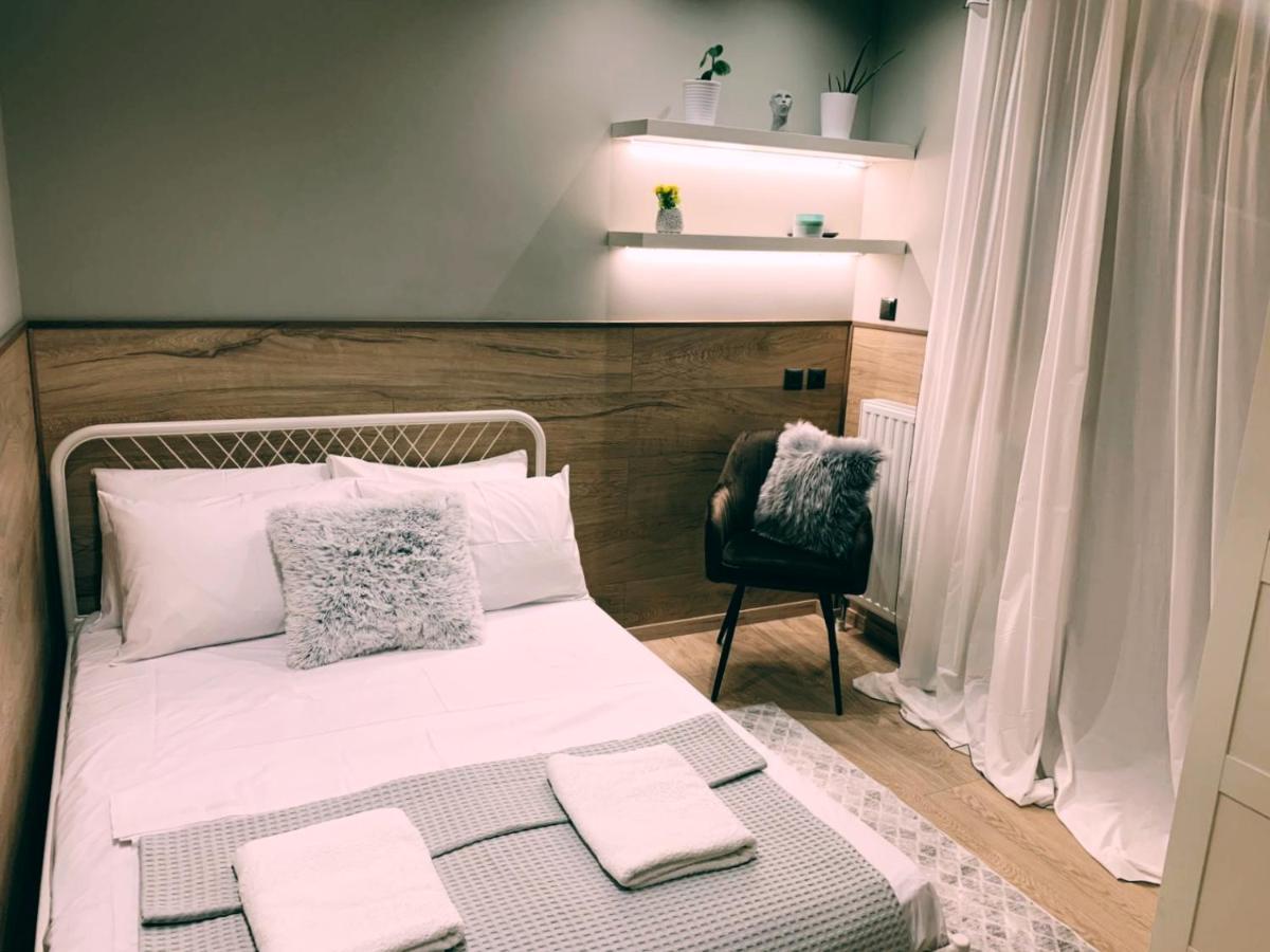 Luxury Townhouse Suite Лариса Екстериор снимка